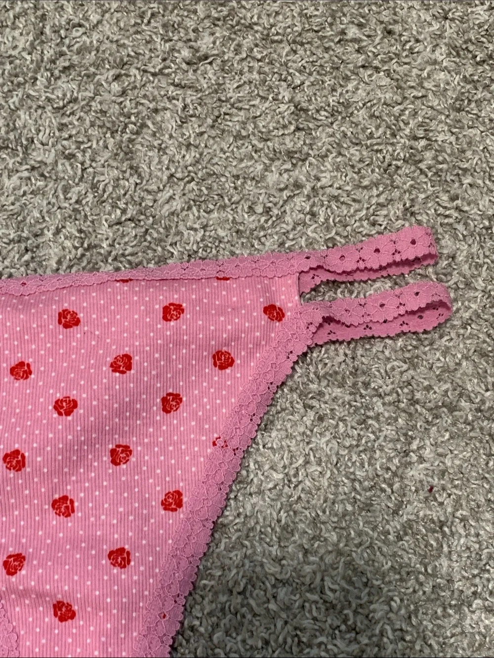 NWT Pink Victoria’s Secret Pink Lace Trim Thong Panty with Red Heart Print - Picture 3 of 5